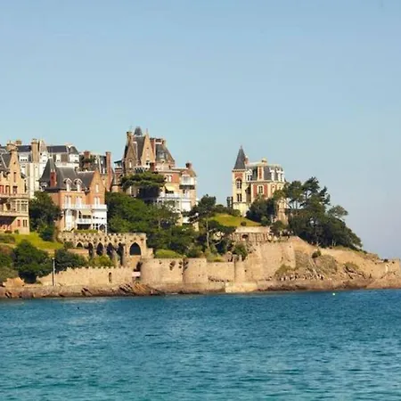 Eaton Saint-Malo